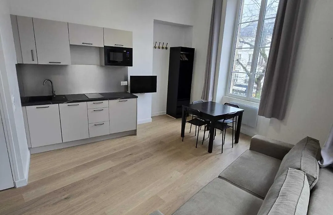 Studio Grands Boulevards-1